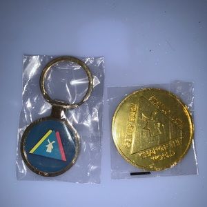 DUTCH BROS KEYCHAIN AND COLLECTIBLE COIN COACHA